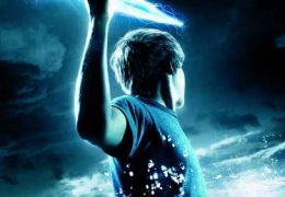 Percy Jackson & The Lightning Thief (2010) Hindi (Dual Audio) BluRay 720p & 480p HD